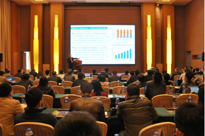 智慧可(ke)見光論(lun)罎(tan)成(cheng)功(gong)擧(ju)辦(ban) 廣(guang)東省智(zhi)慧(hui)可(ke)見光(guang)産(chan)業