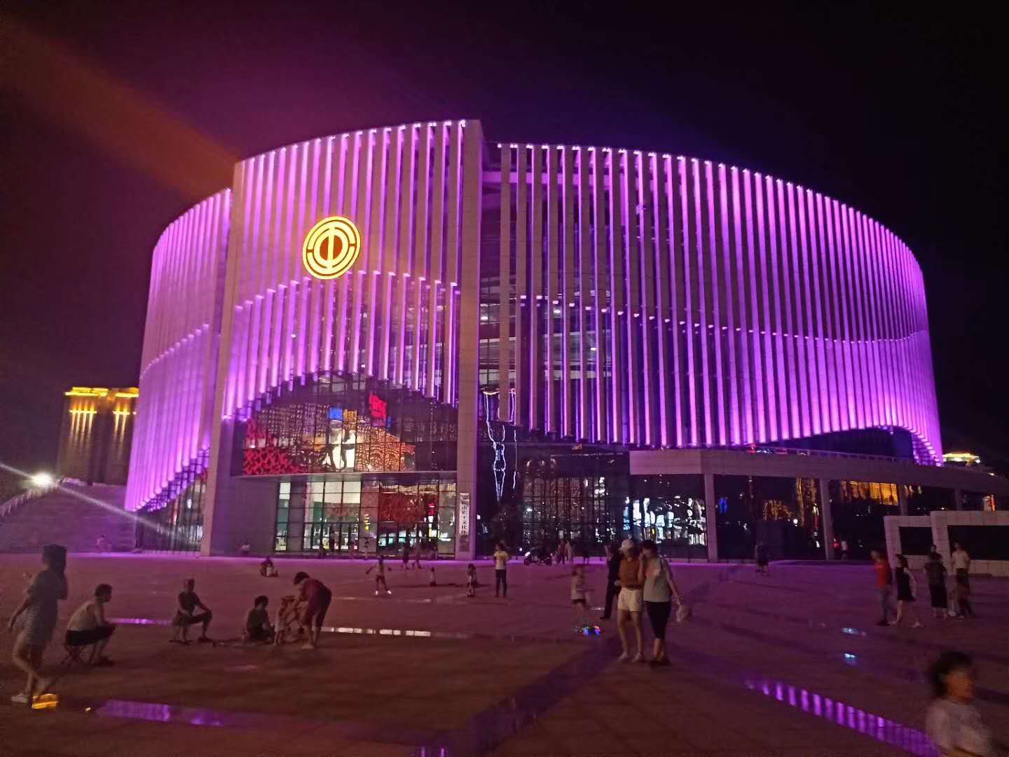 踐行工匠精神，我們(men)繼(ji)續(xu)砥礪前(qian)行(xing)